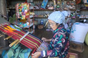 Falam-town-home-weaver