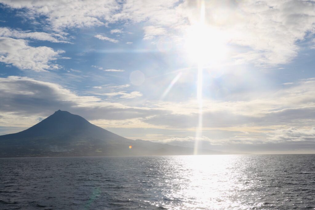 pilgrim-magazine-letter-from-the-editor-2021-island1